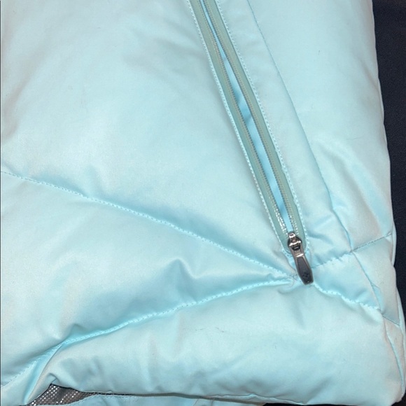 Columbia Women’s Lay D Down Omni Heat Winter Vest with removable hood. - Picture 14 of 14